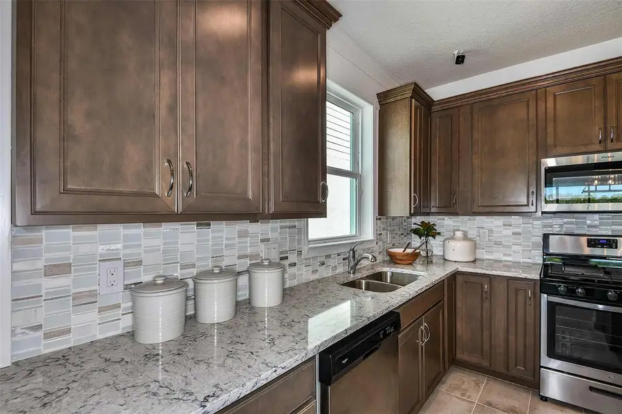 6318 Dew Drop Loop, Saint Cloud, FL 34771 - Image #3