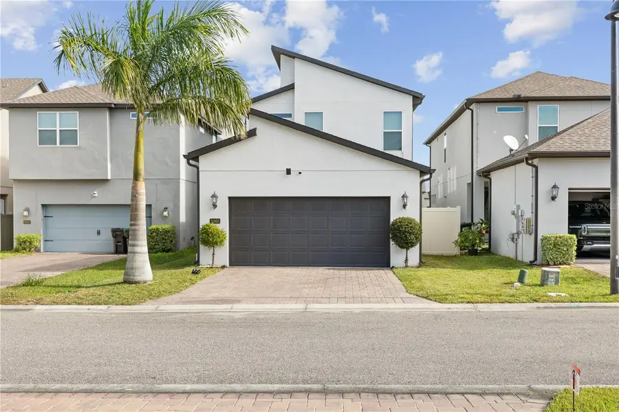 2065 White Feather Loop, Oakland, FL 34787 - Image #2