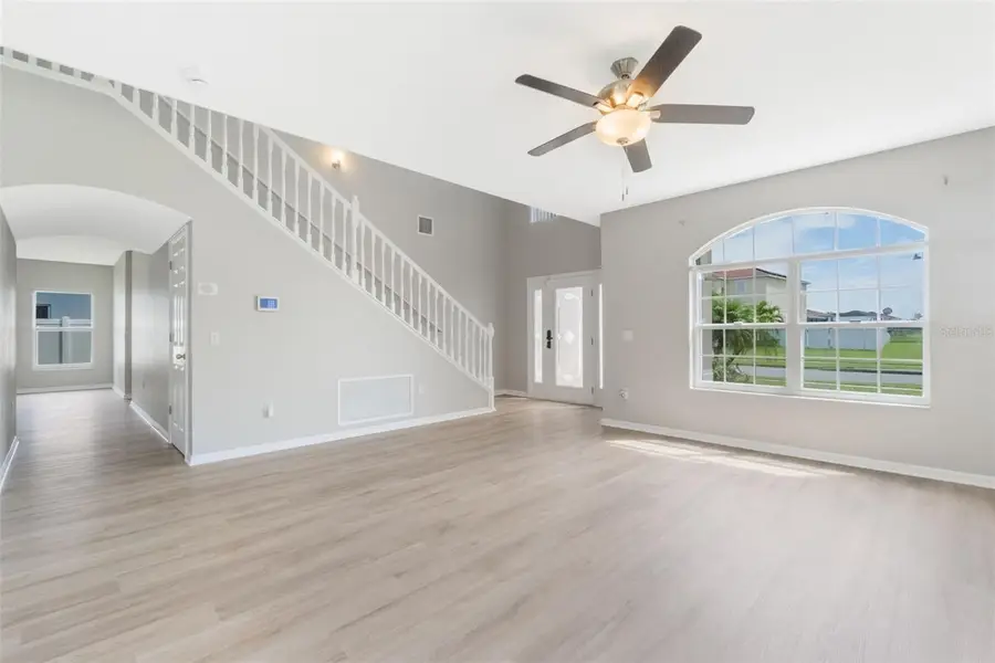 5456 Crepe Myrtle Circle, Kissimmee, FL 34758 - Image #2