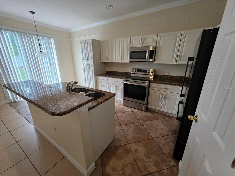830 Neptune Pointe Lane, Kissimmee, FL 34744 - Image #3