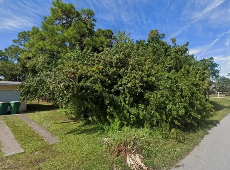 566 Ridgewood Street Nw, Port Charlotte, FL 33952 - Image #2