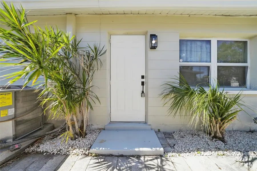 301 58th Street N, Saint Petersburg, FL 33710 - Image #3