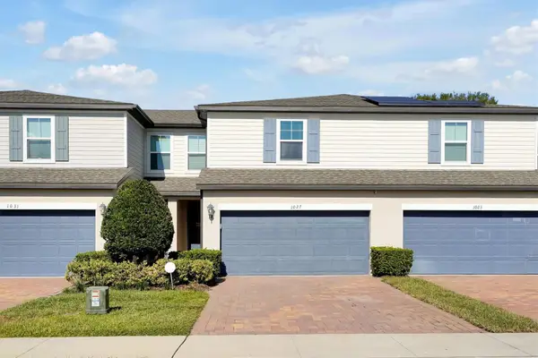 1027 Robin Holly Street, OCOEE, FL 34761