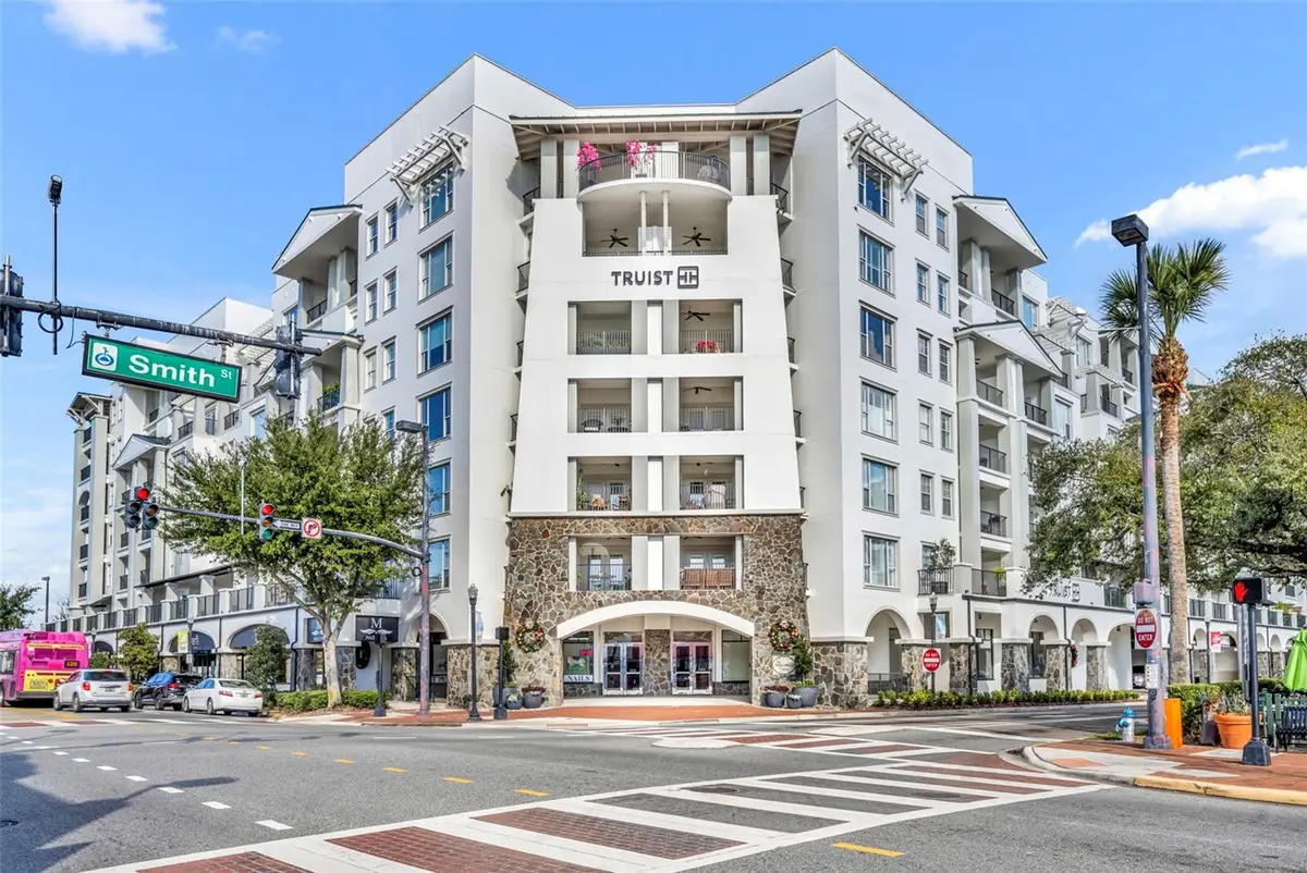 2305 Edgewater Drive #1408, Orlando, FL 32804 - Image #1