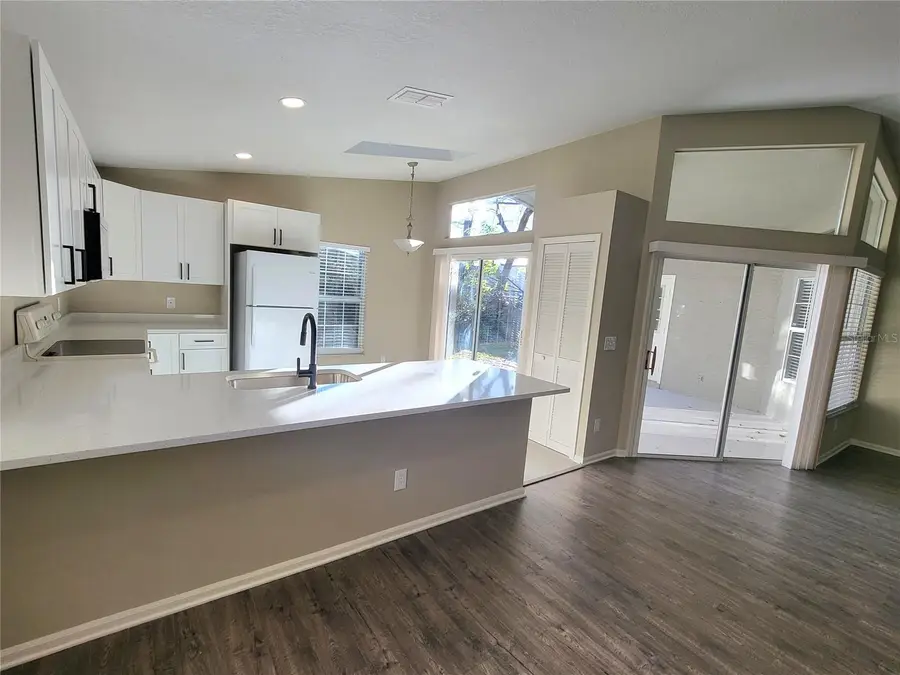 3037 Barrymore Court, Orlando, FL 32835 - Image #3