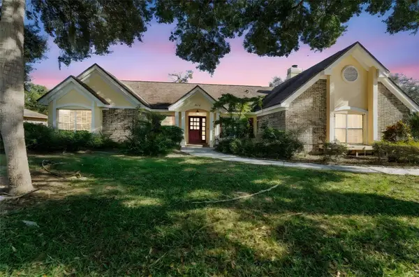 1573 Errol Parkway, APOPKA, FL 32712