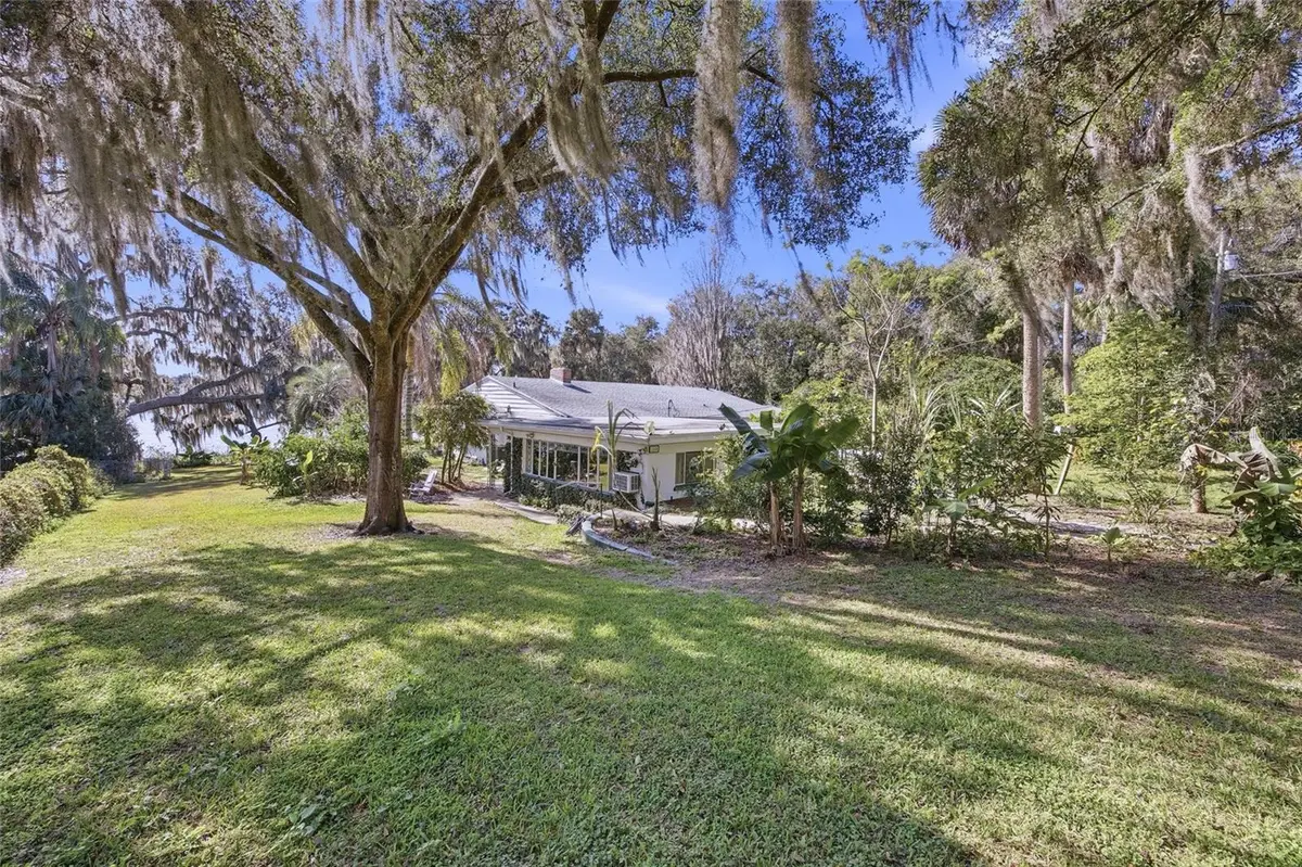 280 Palm Court, Umatilla, FL 32784 - Image #1