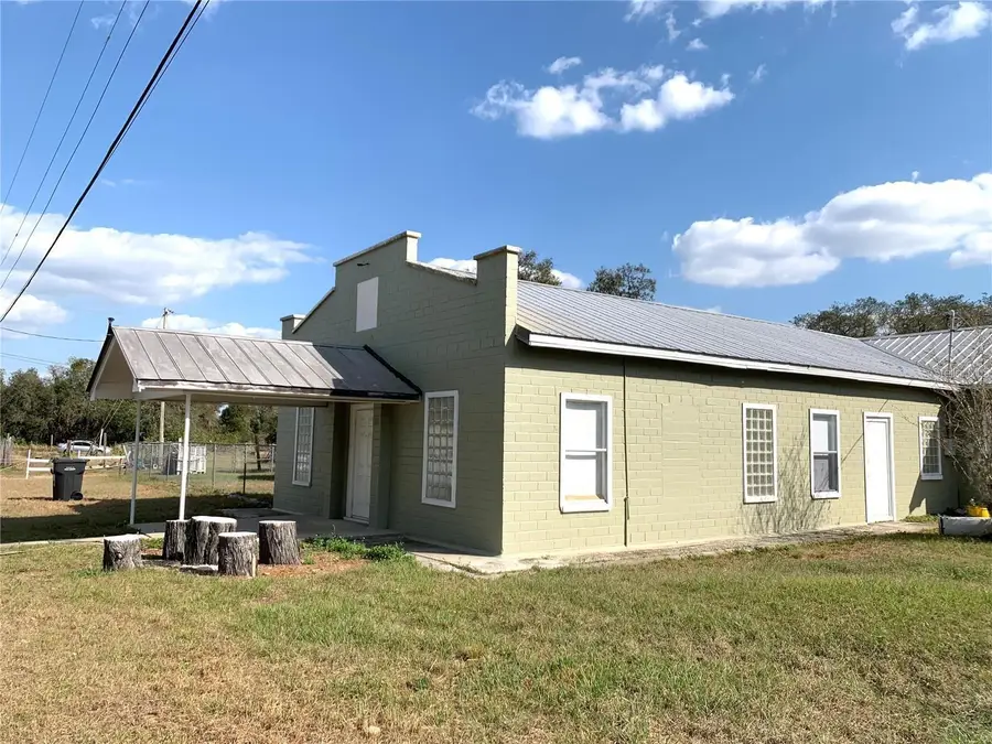 100 John Street, Frostproof, FL 33843 - #2