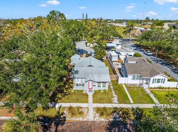 2011 Dartmouth Avenue N, ST PETERSBURG, FL 33713