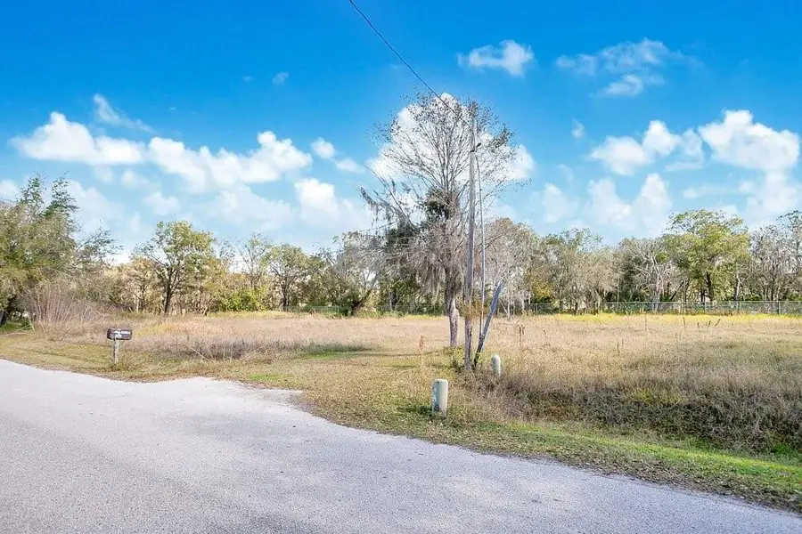 1426 Sierra Pines Boulevard, Lutz, FL 33558 - Image #2