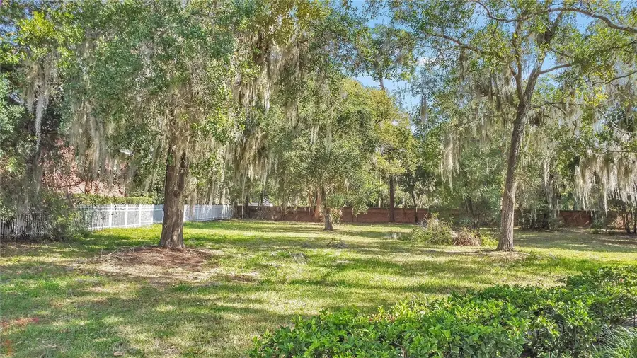 Lazy Oaks Lane, Orlando, FL 32839 - Image #2