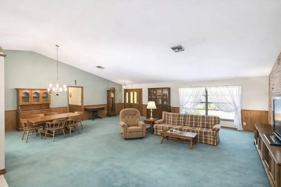 301 Shady Woods Road, Geneva, FL 32732 - Image #2