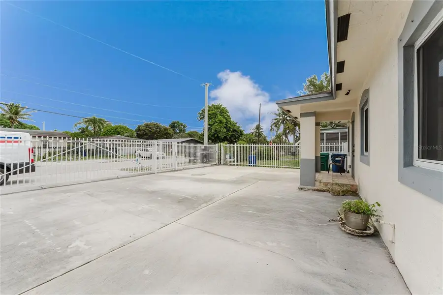 810 NW 112th Street, Miami, FL 33168 - Image #3