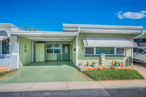 250 Rosery Road Nw #218, LARGO, FL 33770