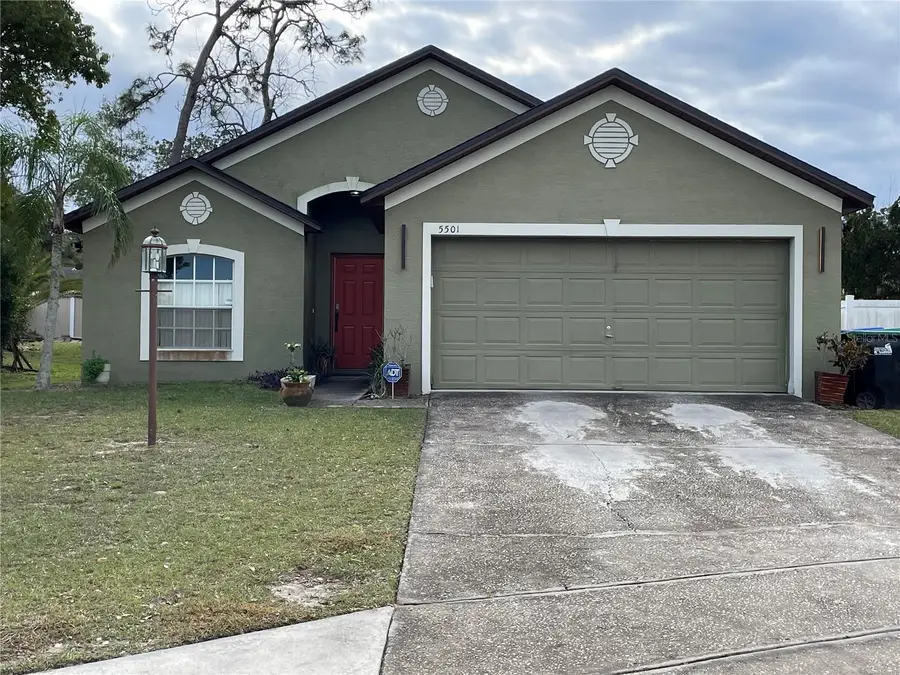 5501 Chatham Woods Court, Orlando, FL 32808 - #2
