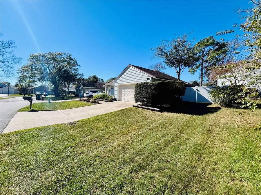 13058 Bent Pine Court E, Jacksonville, FL 32246 - Image #3