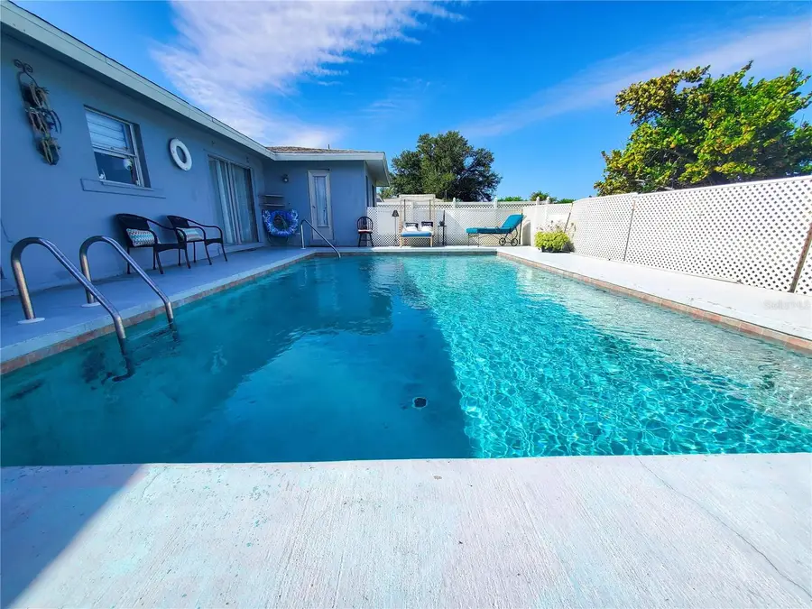 4 Golfview Road, Rotonda West, FL 33947 - #2