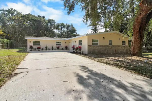 2524 Blue Lake Court, APOPKA, FL 32703