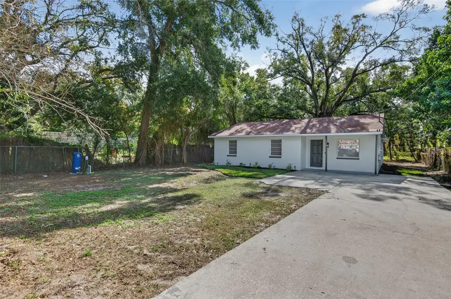 5319 Martin Lane, Tampa, FL 33617 - Image #2