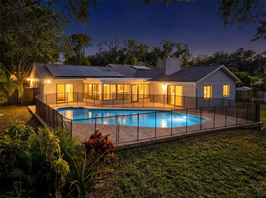 915 Woodleaf Way, Tampa, FL 33613 - #2