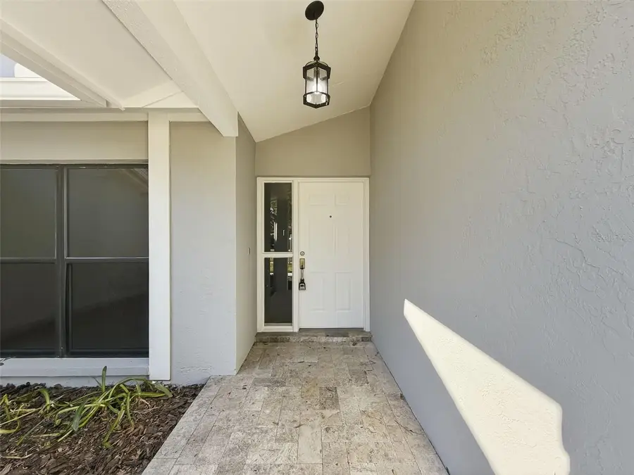 915 Woodleaf Way, Tampa, FL 33613 - #3