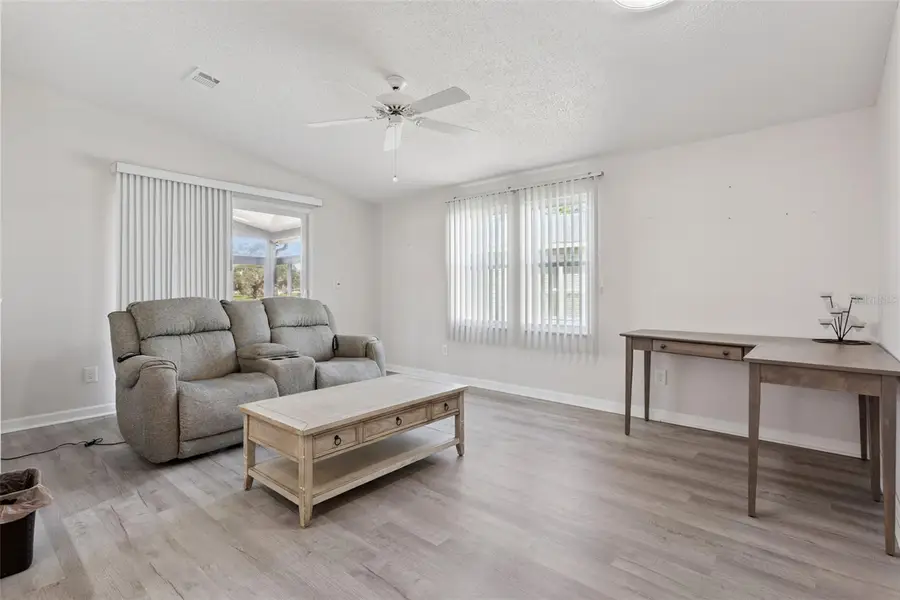 1612 E Schwartz Boulevard, Lady Lake, FL 32159 - #3