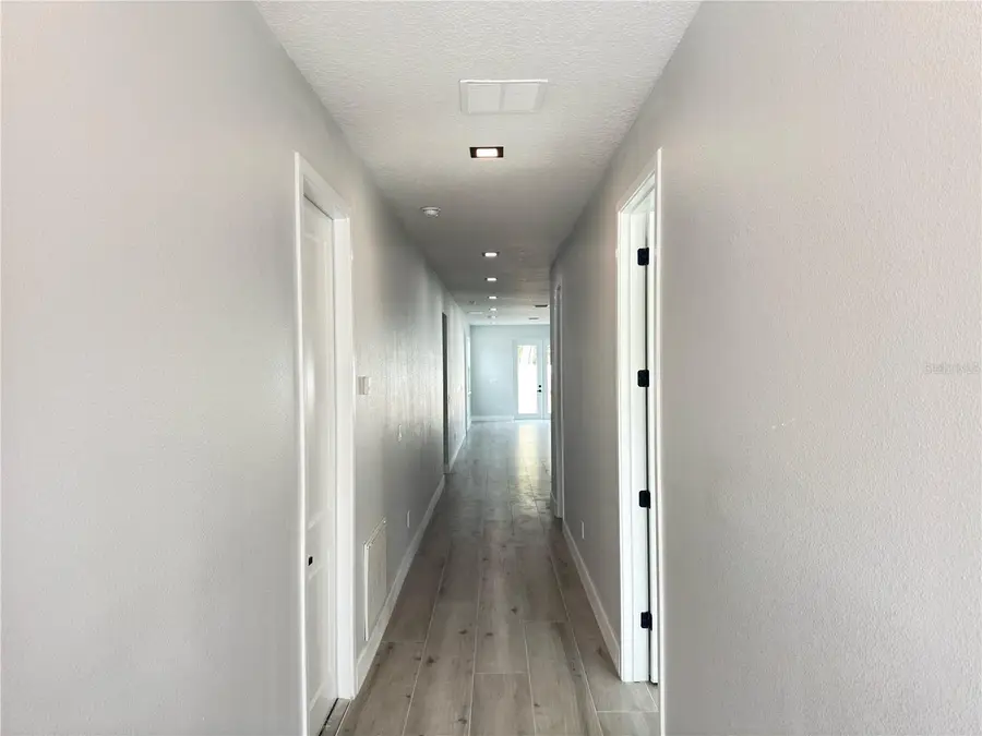 63 W 10th Street, Apopka, FL 32703 - #2