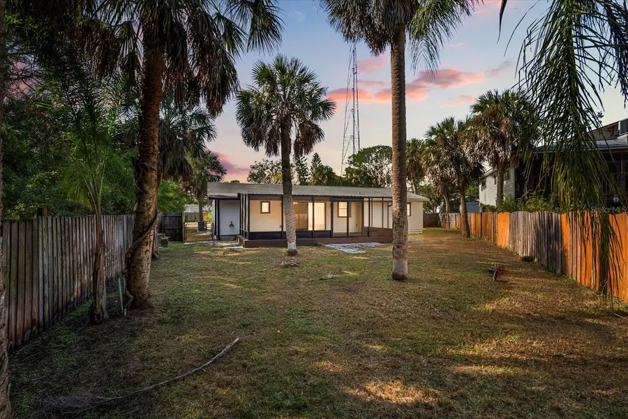 10395 San Martin Boulevard Ne, Saint Petersburg, FL 33702 - #3