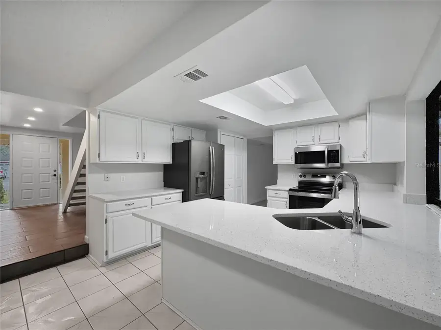 3415 Bloomingdale Oaks Drive, Valrico, FL 33596 - #2