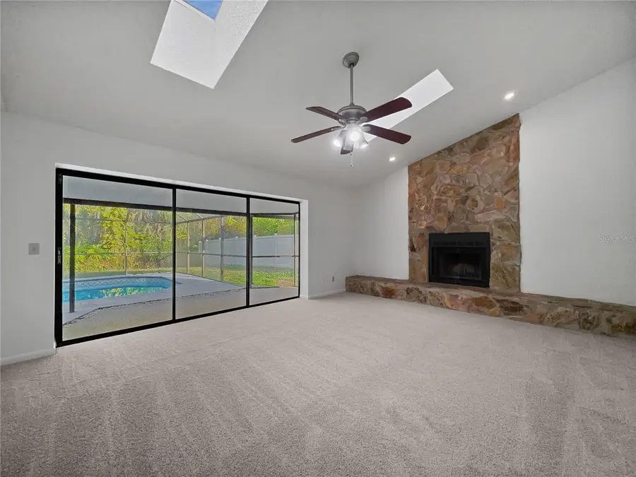 3415 Bloomingdale Oaks Drive, Valrico, FL 33596 - #3