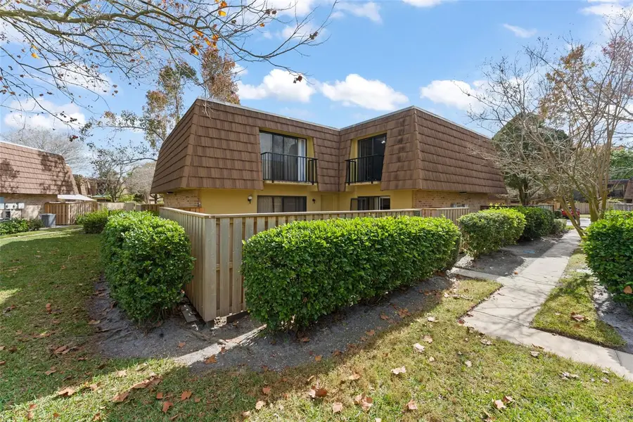 5327 Bamboo Court #426, Orlando, FL 32811 - Image #2