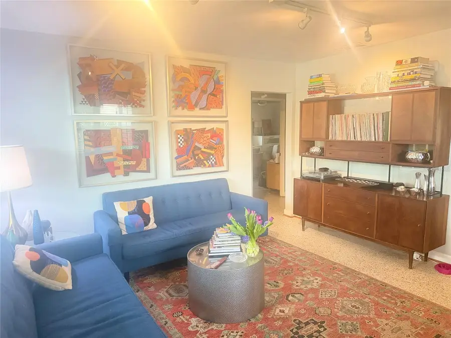 4038 Ibis Drive, Orlando, FL 32803 - Image #2