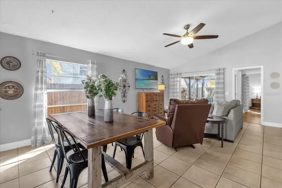 1037 Burnett Street, Oviedo, FL 32765 - Image #2