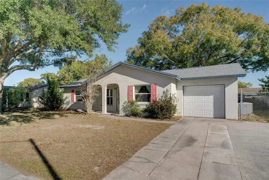 681 Royal Palm Drive, Kissimmee, FL 34743 - Image #2