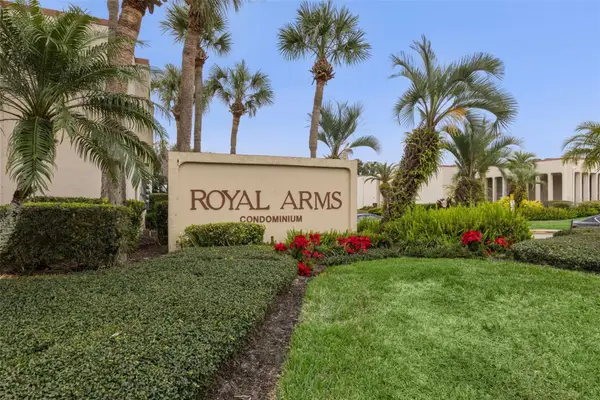 508 Orange Drive #11, ALTAMONTE SPRINGS, FL 32701