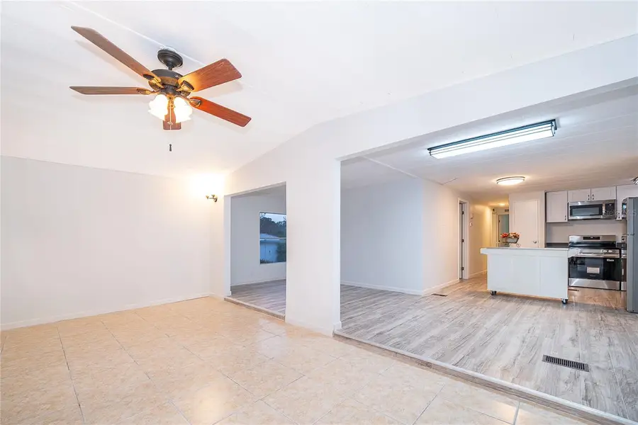 29 Maplehurst Avenue, Debary, FL 32713 - Image #2