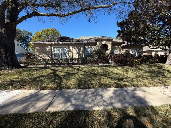 816 Mystic Oak Place, APOPKA, FL 32712