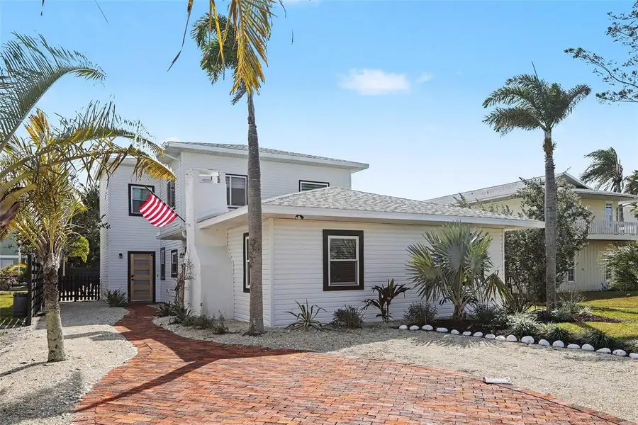 580 Russell Street, Longboat Key, FL 34228 - Image #2