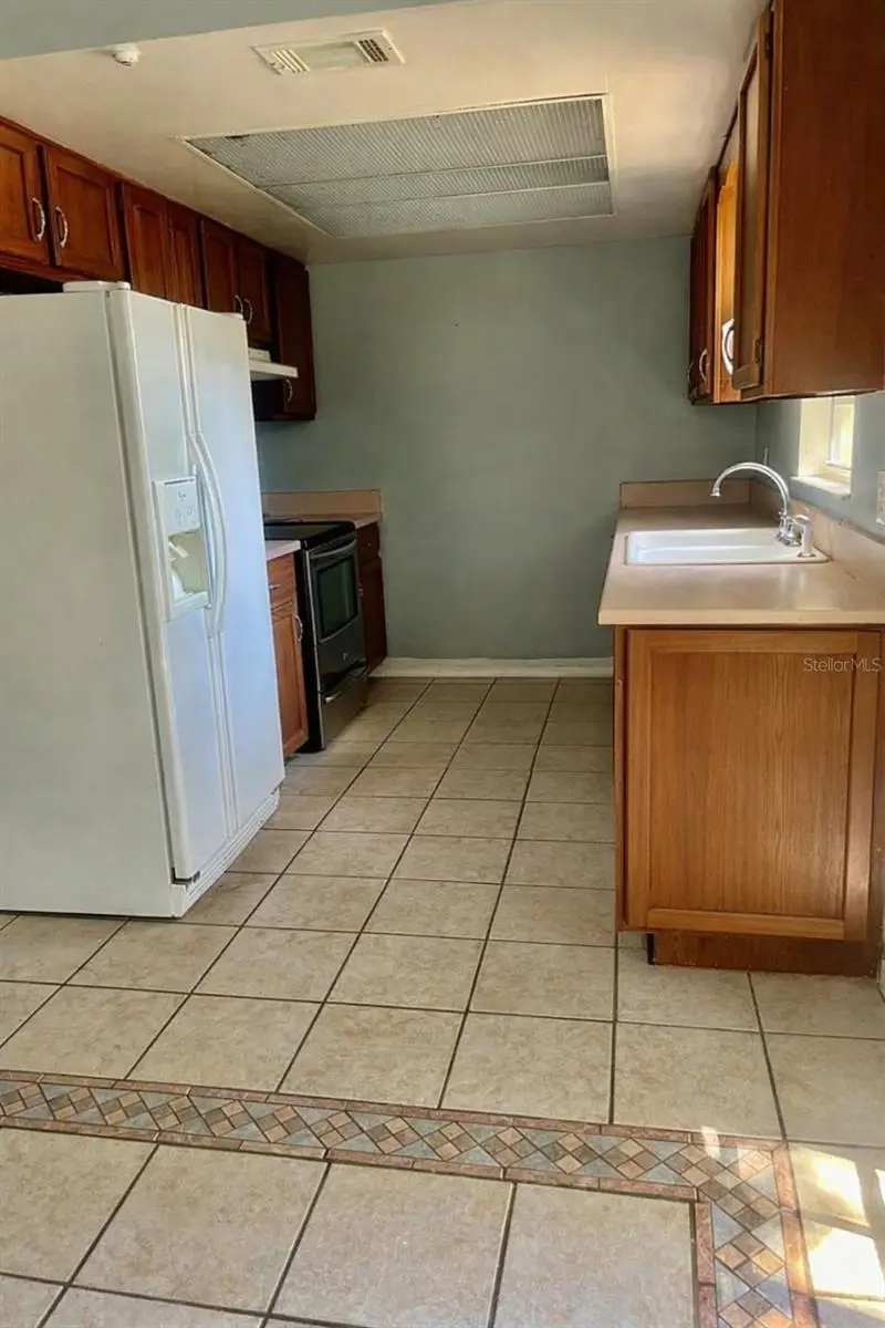 235 Crabtree Avenue, Orlando, FL 32835 - #2