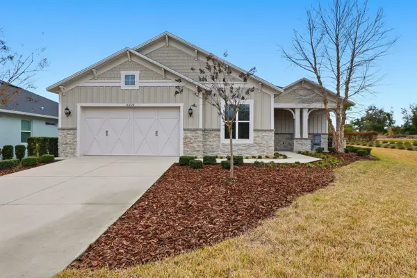 16824 Ridgewood Avenue, MONTVERDE, FL 34756