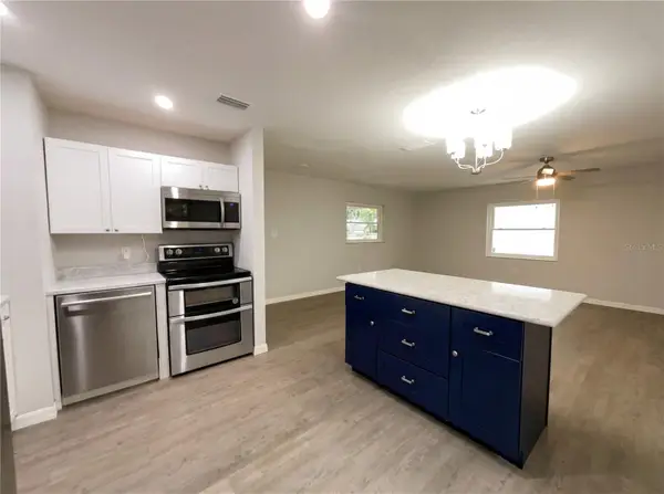 806 Wedgewood Drive, MOUNT DORA, FL 32757