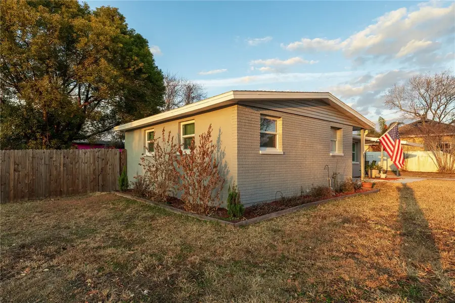 1300 NE 6th Street, Mulberry, FL 33860 - #3