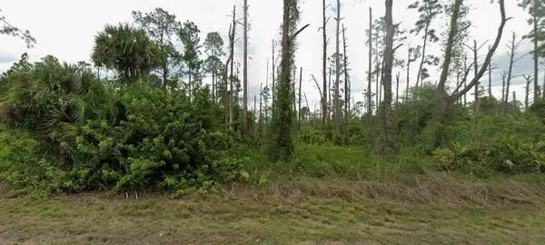 3703 E 9th Street, LEHIGH ACRES, FL 33972