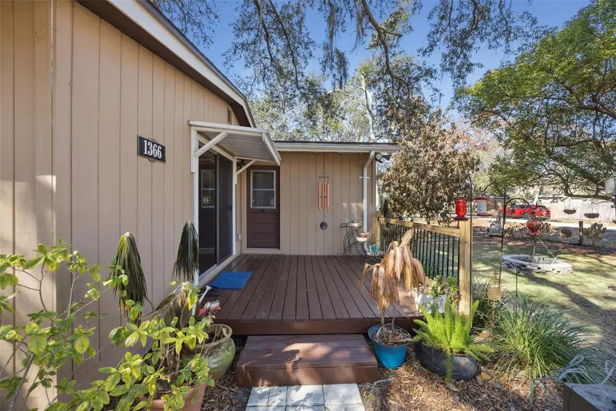 1366 Wildwood Street, Apopka, FL 32703 - #2