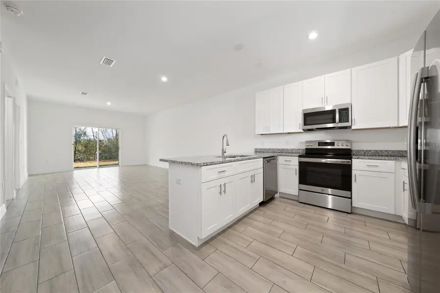 460 Lake Shore Parkway, Davenport, FL 33896 - #2