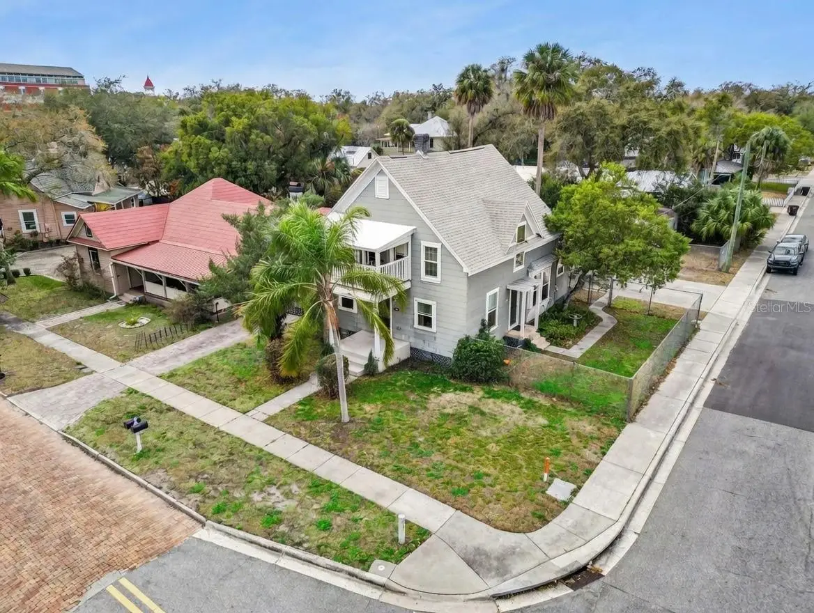 116-118 N Beaumont Avenue, Kissimmee, FL 34741 - #1