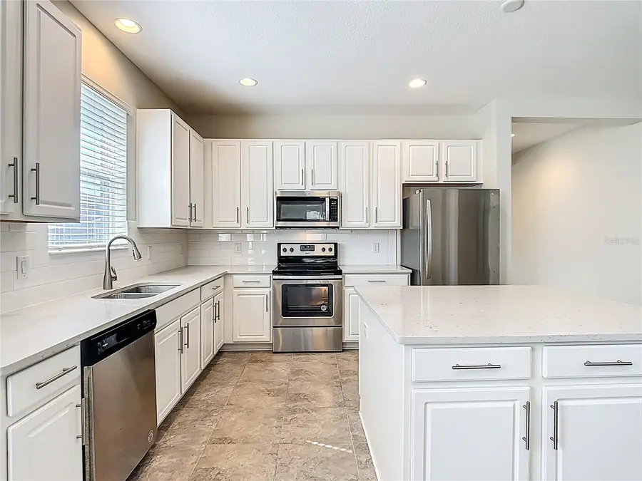 1813 Castleton Dr, Saint Cloud, FL 34771 - #2