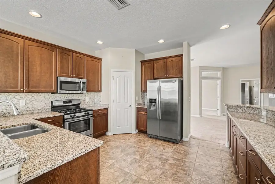 27014 Camerons Run, Leesburg, FL 34748 - #2