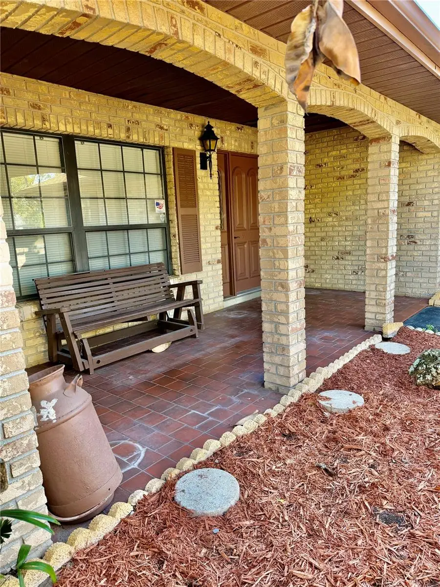 9910 Canterbury Drive, Leesburg, FL 34788 - #3