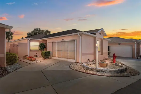 954 Avalon Avenue, THE VILLAGES, FL 32159